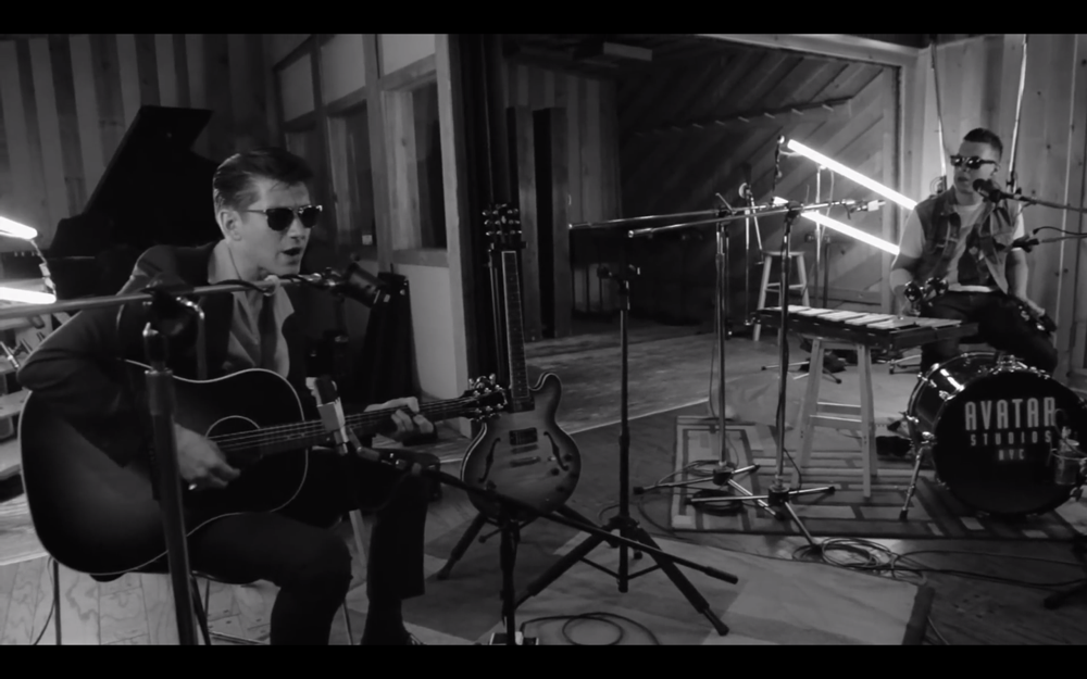 Arctic Monkeys - Do I Wanna Know Live at Avatar Studios