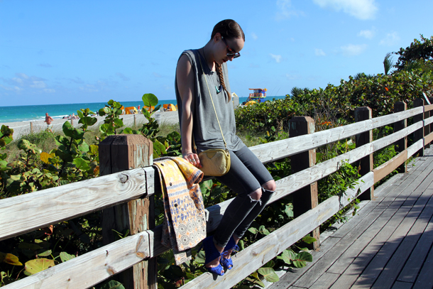 Miami Beach Style Sidewalk Hustle-6