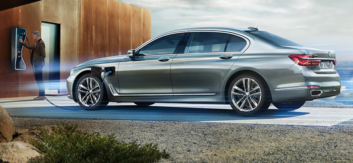BMW Introuces the 2016 7-Series refuel