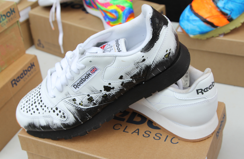 Wrap Up Reebok Classic Canada x WayHome painted shoes 2