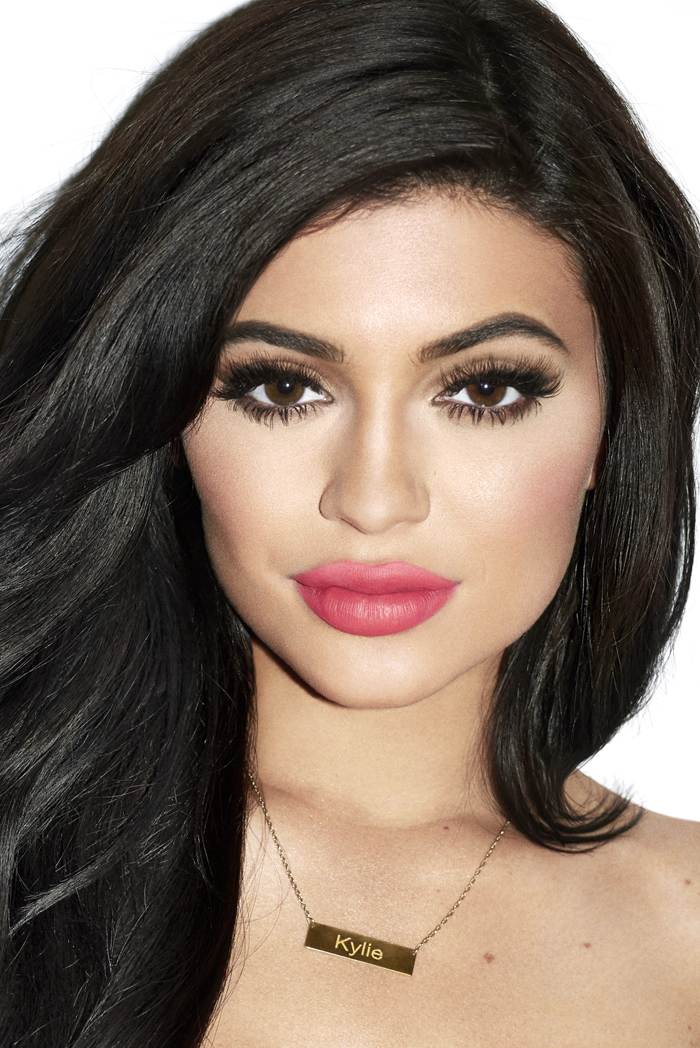 Kylie_Jenner_Galore_Mag_3