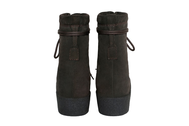 Kanye Announces Limited Run Of YEEZY Season 2 Military Crepe Boot-3