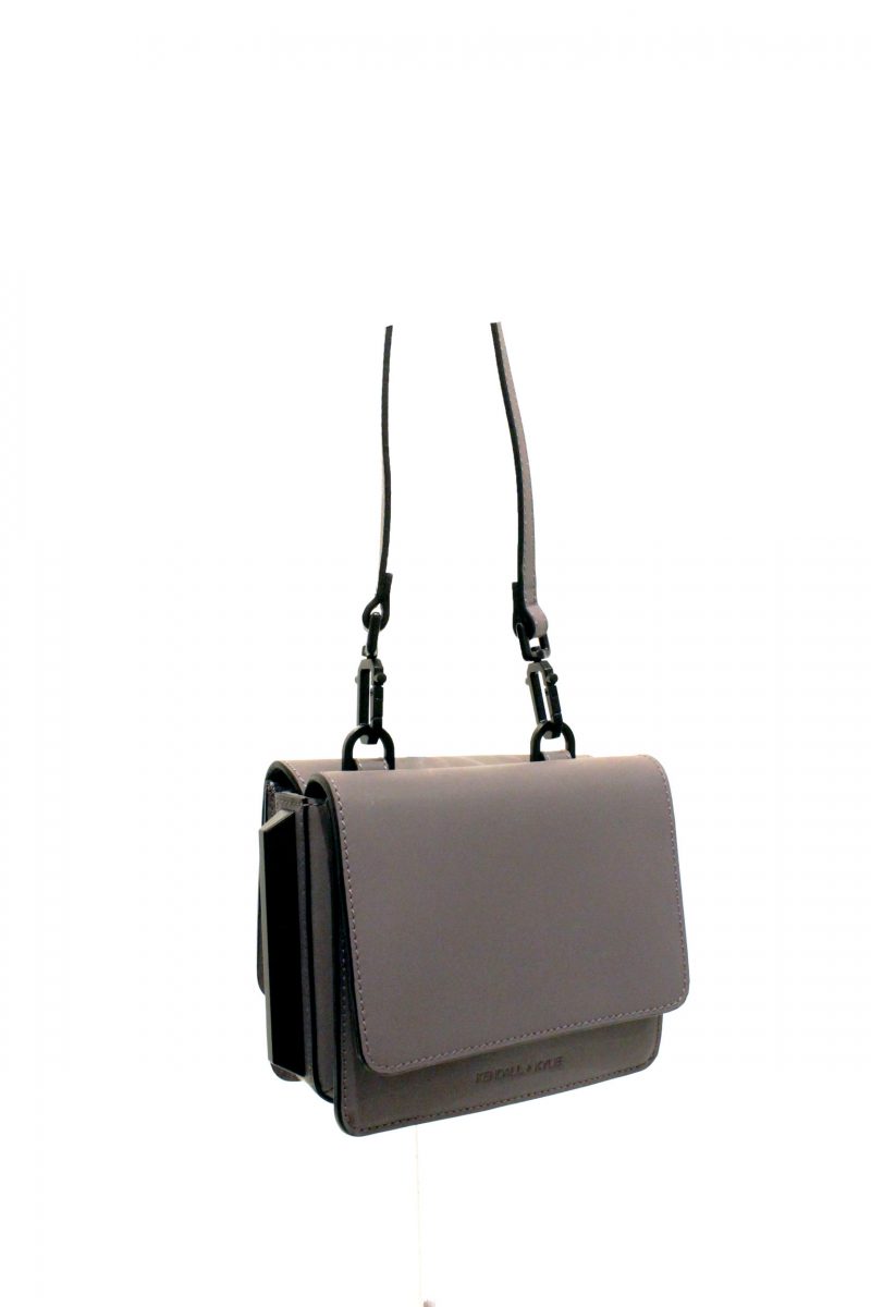 kendall-kylie-handbag-4