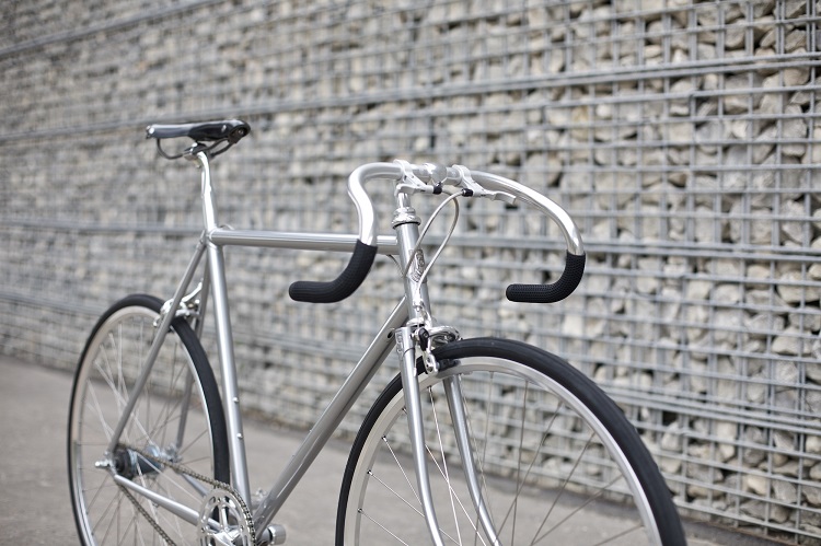 Freddie Grubb Releases The Fleet DB Silver Edition Road Bike-6