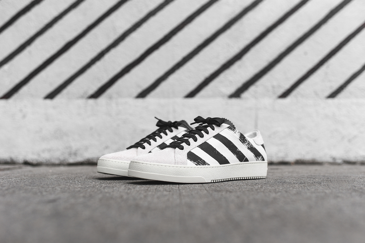 off-white-striped-sneaker-pack-06